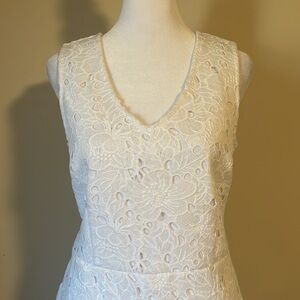 BANANA REPUBLIC NWT Eyelet Lace White Sleeveless Dress Sz 6 V-neck empire waist